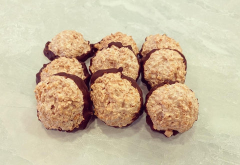 Chocolate Dipped Macaroons (6 pieces)